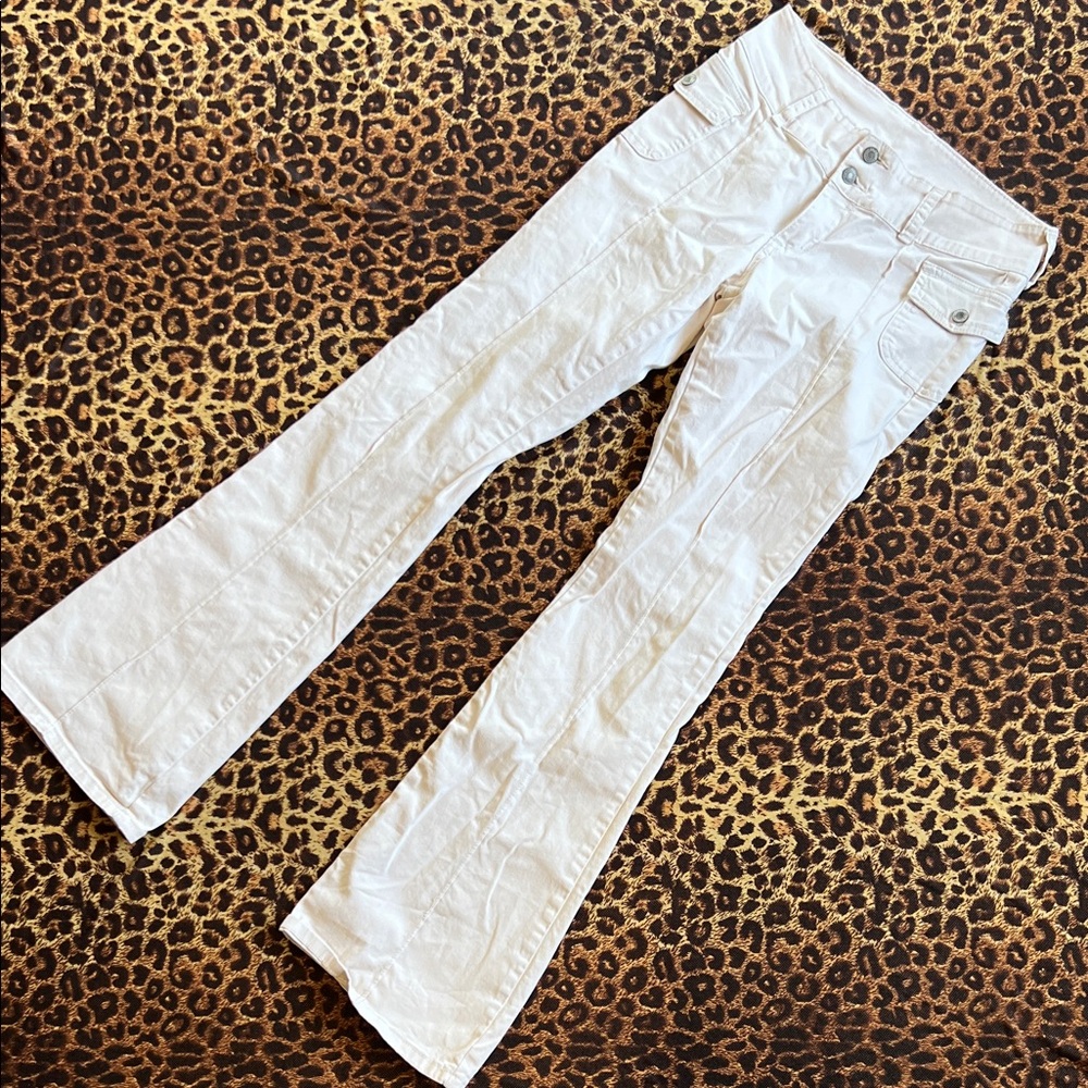 Brandy Melville low rise white pants